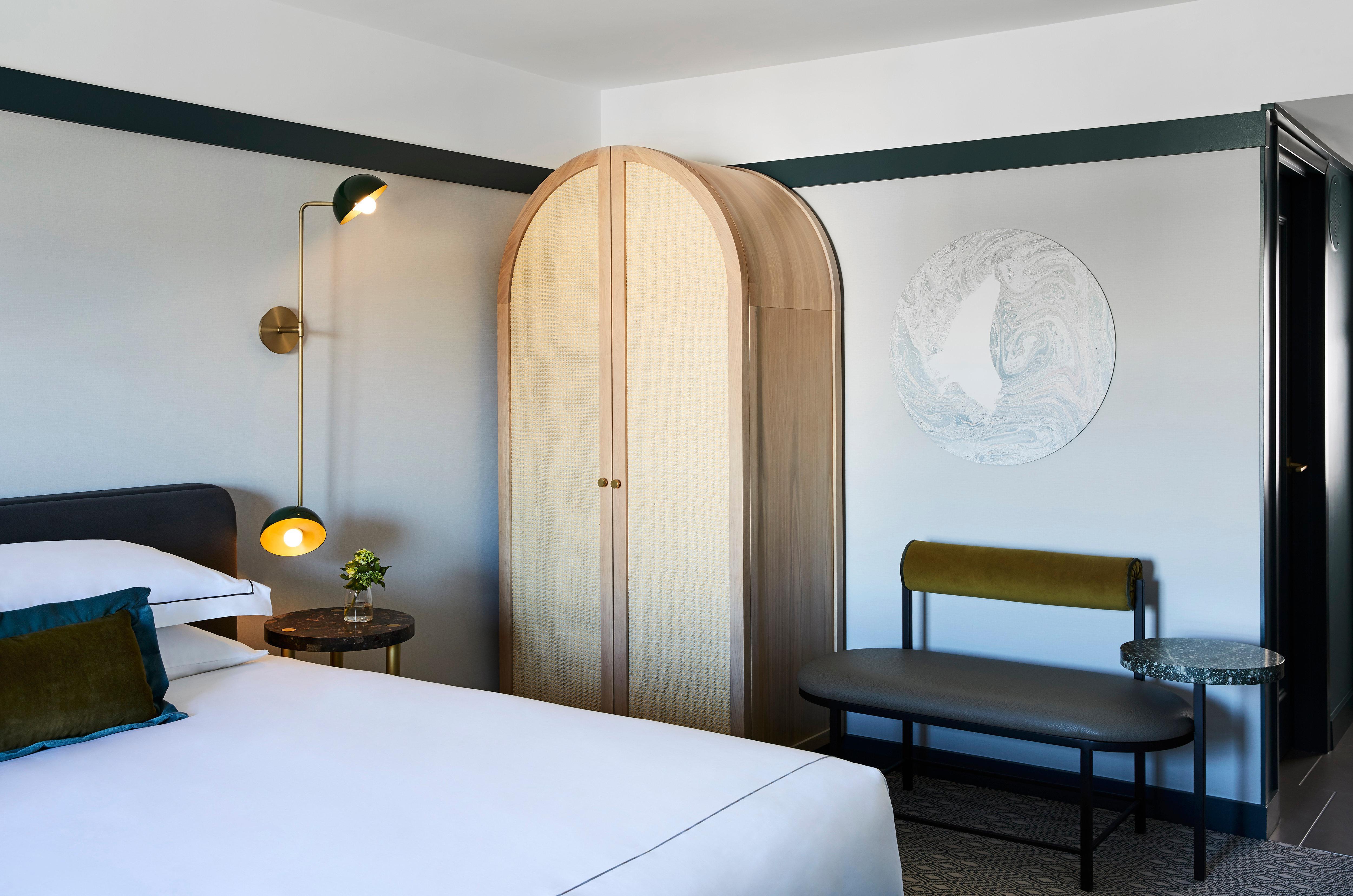 Kimpton Saint George By Ihg